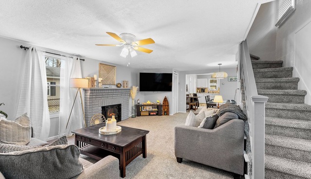 Lake Milton Home; 3BR, WiFi, Near Beach, State Park, Golf, Winery, & Restaurants