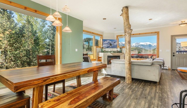 Lake & Mountain Views |2 King Beds |Private Hot Tub |Ski Locker |Heated Garage Parking