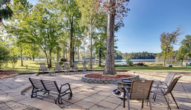 Lake Murray Retreat w/Private Dock & Water Views!