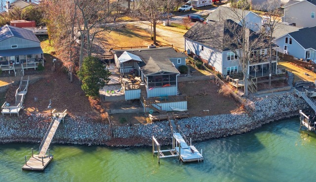 Lake Murray retreat set on a point with deep water and wide, calming views