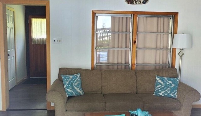 Lake Muskoka Cottage with Sandy Beach