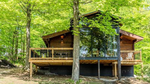 Lake Muskoka Deluxe 3-bdrm Cottage - Pier 100 #80