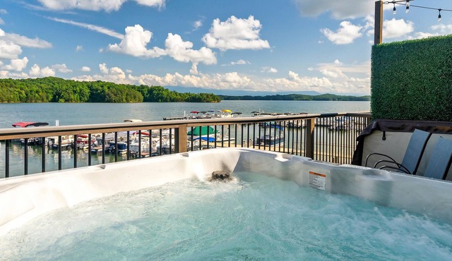 Lake My Day (1-Bedroom Villa) by RedAwning