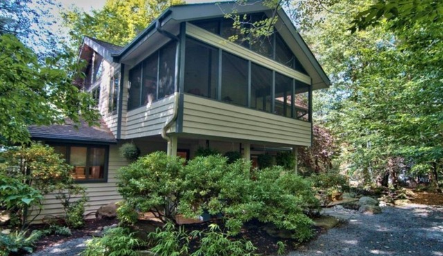 Lake Naomi Pocono Vacation Home, ⁕CHECK OUT OUR FALL FOILAGE SPECIALS⁕