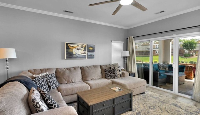 Lake Norman Dream Condo! 1st Floor, Lake View Lake Norman Vacation Rental