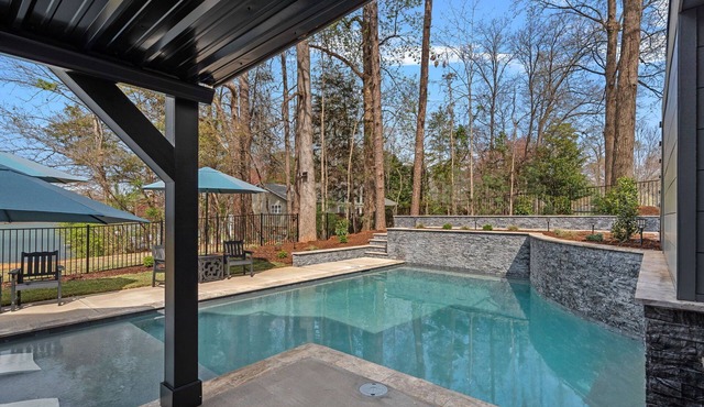 Lake Norman Home w/Pool, Spa, Luxury Accommodations, Loaded w/Amenities