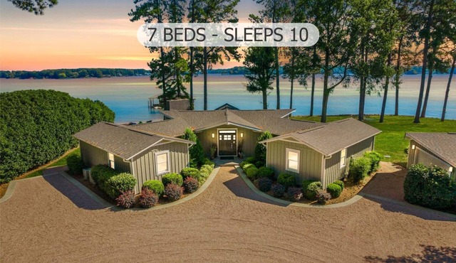 Lake Norman Playaway - Beach, Hot Tub & Optional Boat Rental