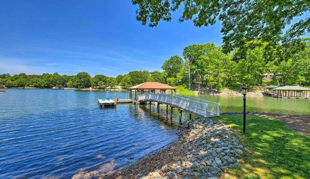 Lake Norman Retreat w/Dock ~ 1 Mi to Marina!