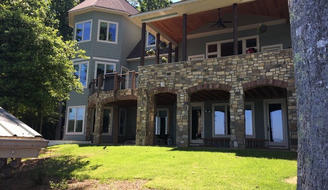 Lake Norman Waterfront Apartment, Private Entrance, Dock + Hot Tub, Sunset Views