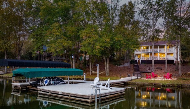 Lake Oconee|Pet Friendly|4 King Suites|Kayaks +