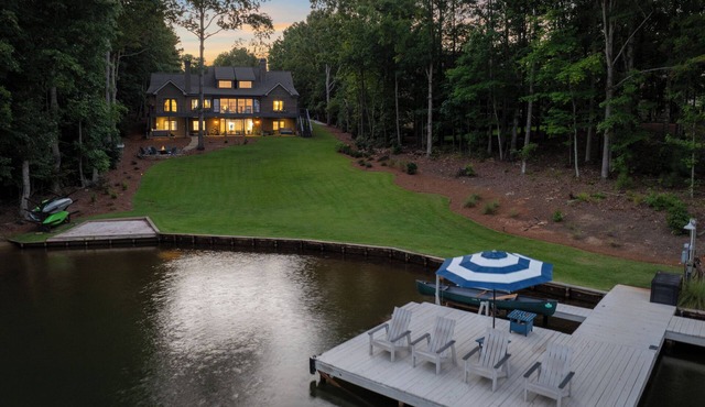 Lake Oconee Waterfront, Dock & Hot Tub
