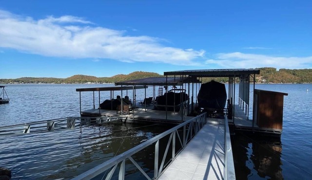 Lake of the Ozarks Hotspot! Main Channel Views!