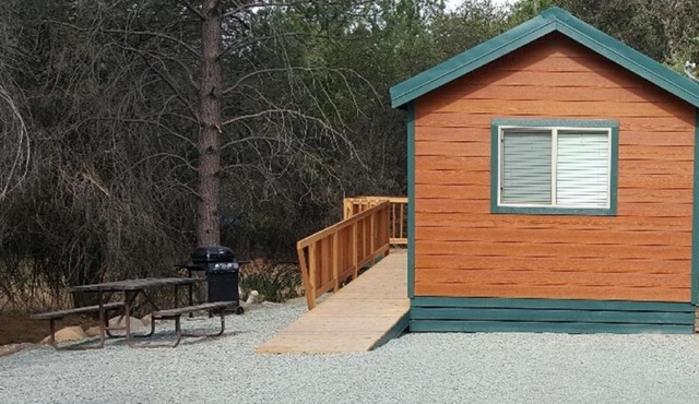 Lake of the Springs Camping Resort Cottage 7