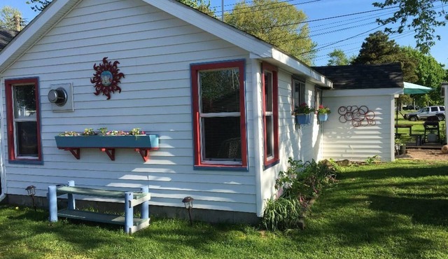 Lake Ontario - 1 Bedroom Between Rochester and Niagara Falls