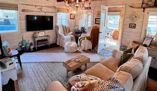 Lake Ontario Cottage in Sandy Creek | BBQ + Fire Pit