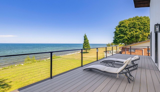 Lake Ontario Hideaway - Nature & Stillness Await!