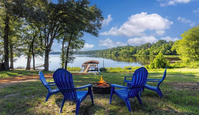 Lake Palestine Water Front Private Boat Dock Fishing Kayak Firepit