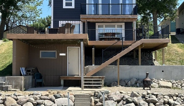 Lake Poinsett waterfront home with beautiful sunset views