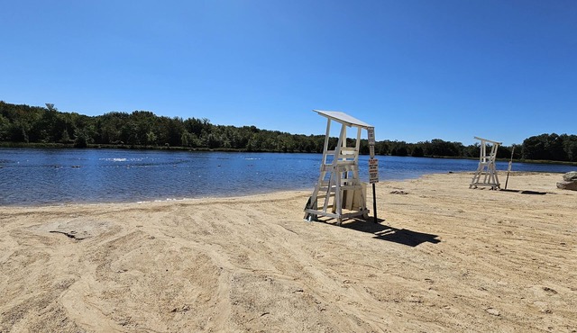 Lake & Pool Access Included, Private Backyard Hot Tub, Firepit & Arcade Room