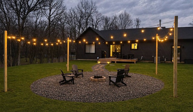 Lake/Pool Access, Worldclass Golf & Sleeps 10+