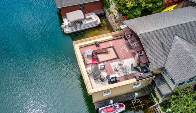 Lake Rabun vintage boathouse with two suites & amazing views