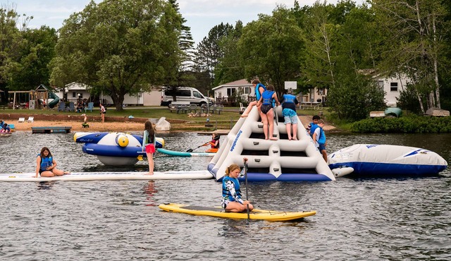 Lake Retreat - Aquapark, Boats, Playground, Scooters, Sports & Games - Cottage 2