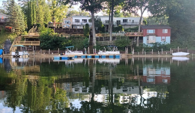 Lake Retreat for Large Gatherings