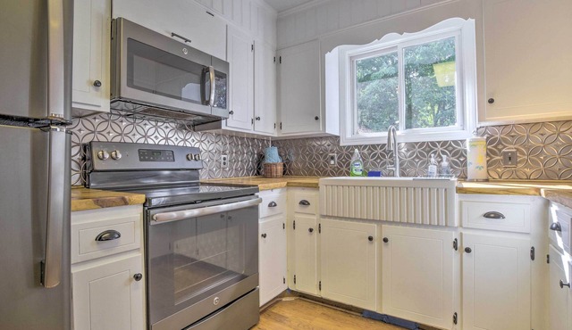 Lake Retreat in Carolina Trace w/Resort Amenities