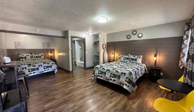 Lake Ridge Hotel