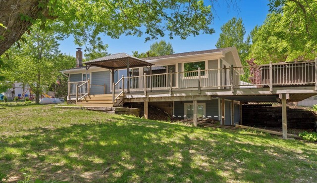 Lake Sakatah All Season Getaway Ice Fishing, Summer Fun and Hot Tub