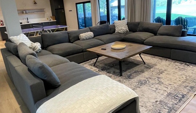 Lake Scugog Waterfront Cottage