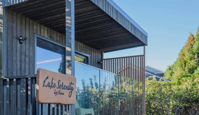 Lake Serenity by Ohana- Lake & Church Views Studio