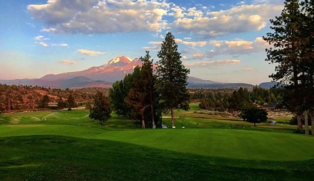 Lake Shastina Golf Resort