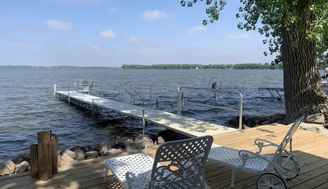 Lake Shetek waterfront cabin located near Currie MN and Laure Ingalls Wilder Pgt