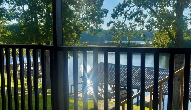 Lake side condo nearThe University of Alabama