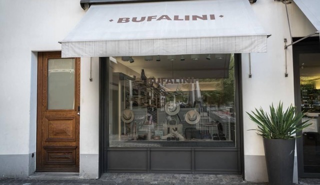 Lake Side Location Bellevue