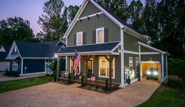 Lake Side Retreat at The Reserve w/Golf Cart