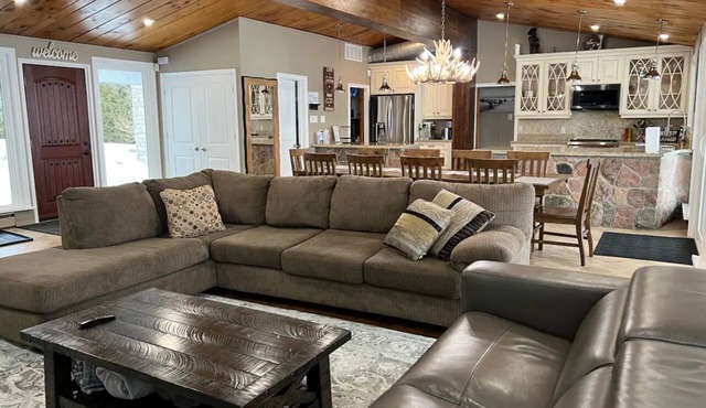 Lake Simcoe Water Front Cottage