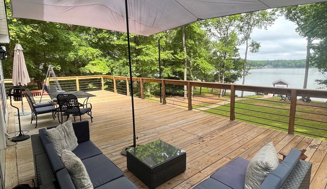 Lake Sinclair Shore, 10 Guests, 5 beds, SMART Home!