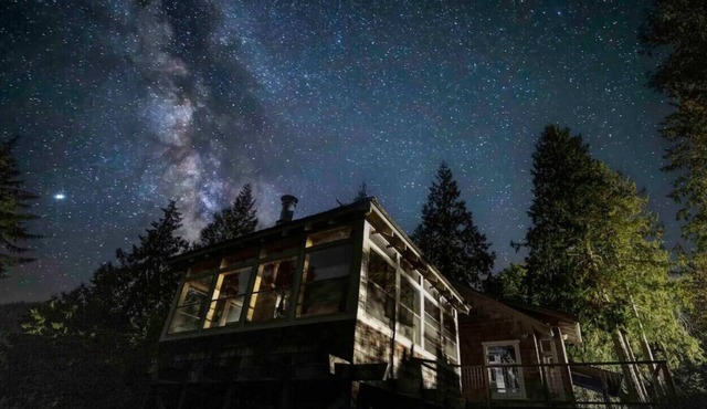 Lake Sixteen Retreat - nForage & bird watch on site!