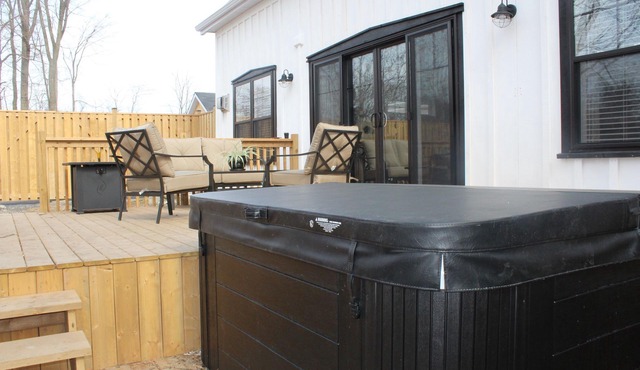 Lake Street Carriage House