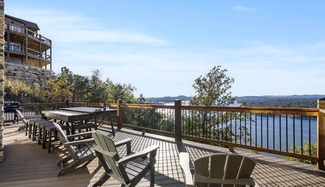 Lake & Sunset Views, Arcade, Shuffleboard & Community Amenities with Free Tickets