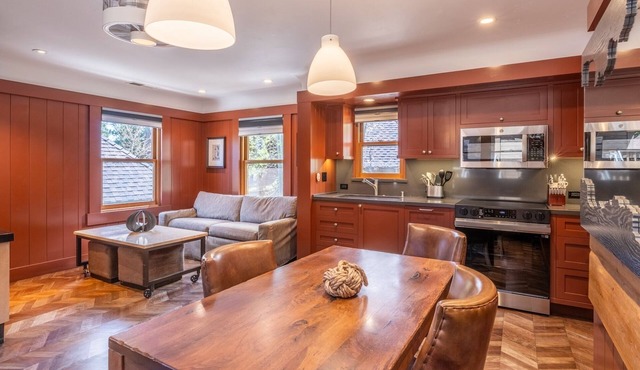 Lake Tahoe Lodge Near Homewood Mountain Resort! Community Amenities!