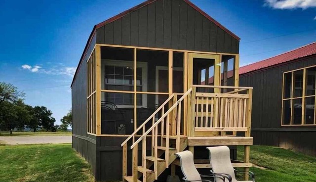 Lake Texoma Lakefront Cabin - Call of the Wild
