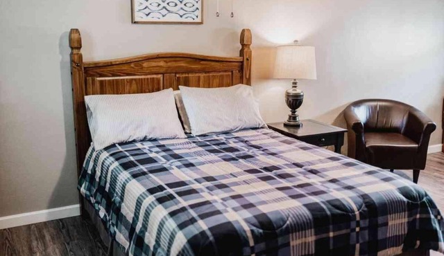 Lake Texoma Room Single