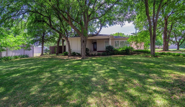 Lake Texoma Splash! Pool/hot tub, 1.5 miles to Highport Marina on Lake Texoma!