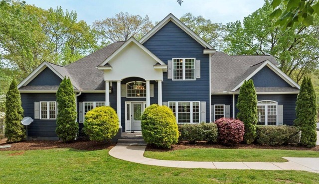 Lake Therapy | Waterfront | Pet-friendly