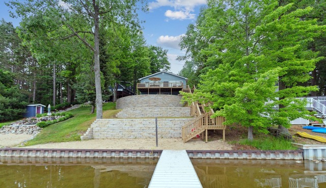 Lake Thirteen Retreat - Beach access - Fire Pit