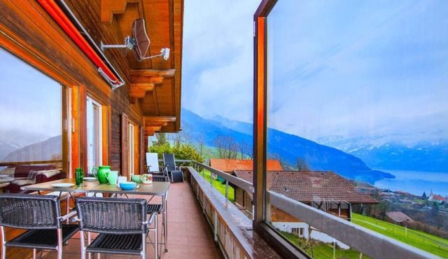 Lake Thun Alps Scenic Views and Concierge by SwissHut