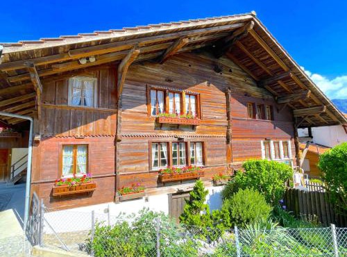 Lake Thun Alps Scenic Views and Concierge by SwissHut